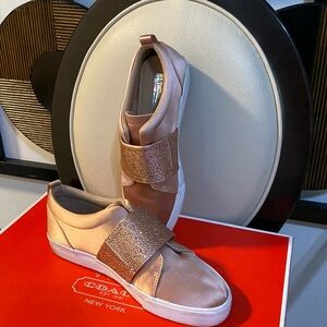 INC sneakers used in good condition